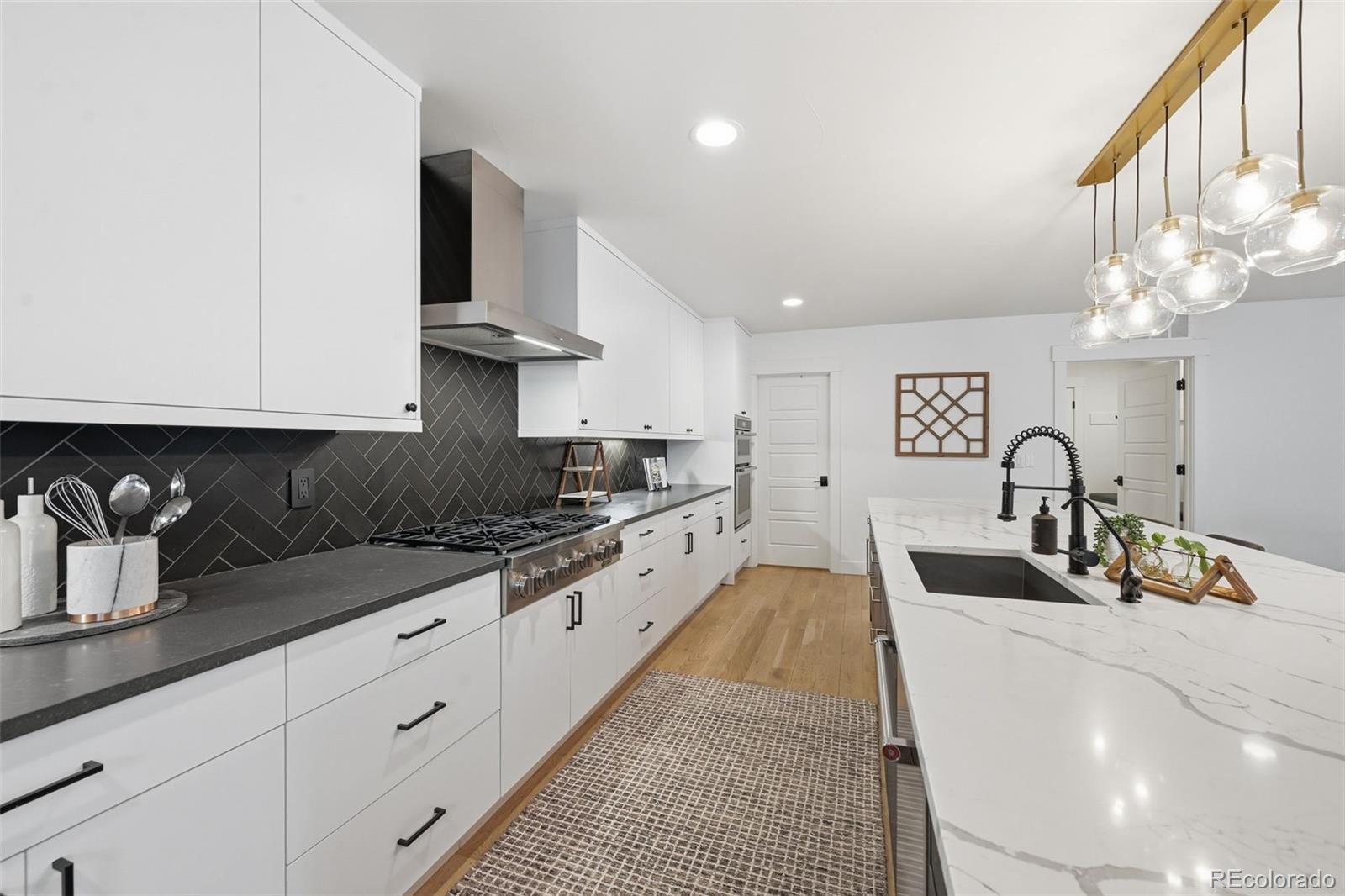 MLS Image #12 for 2757 s steele street,denver, Colorado