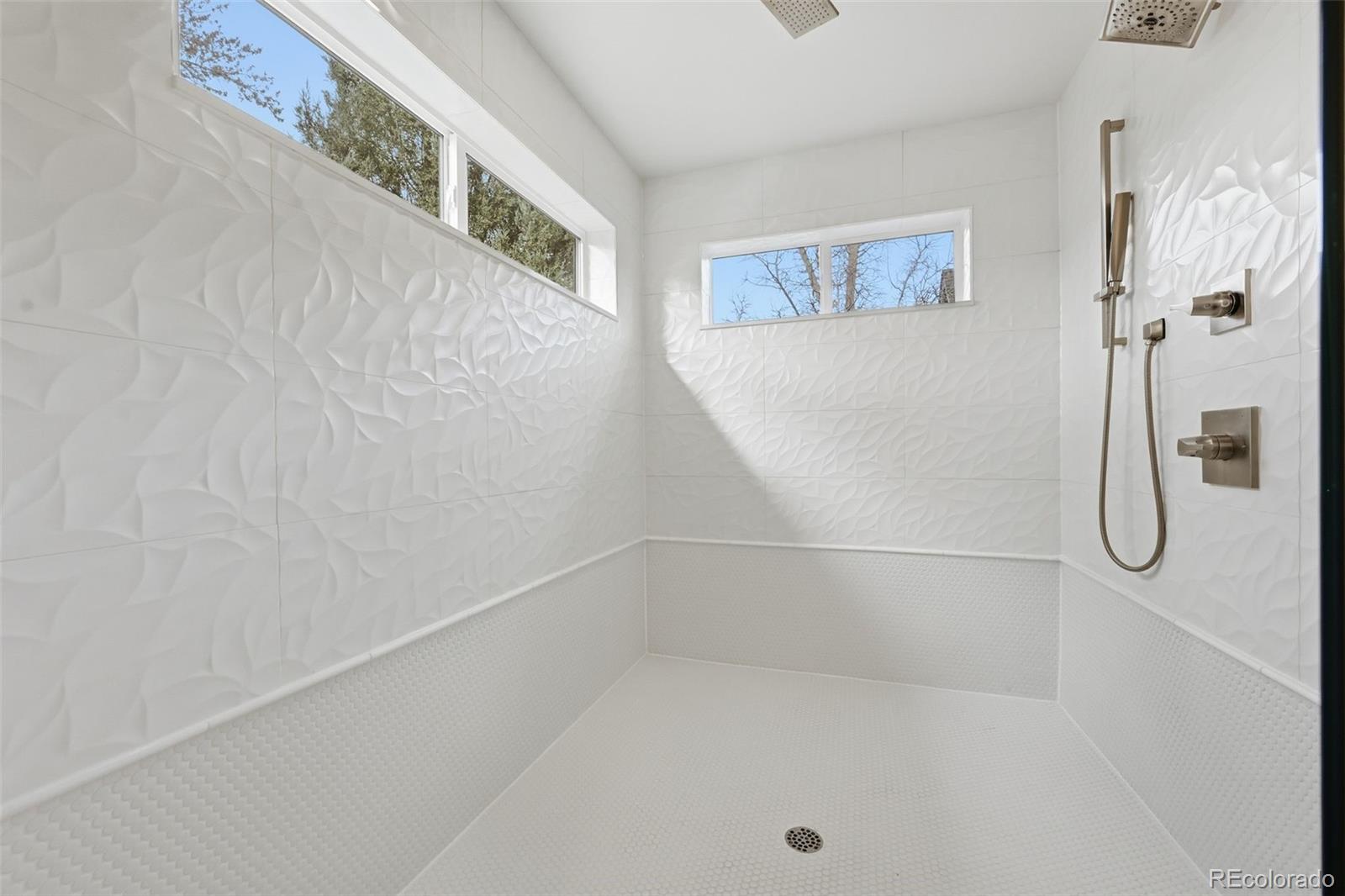 MLS Image #38 for 2757 s steele street,denver, Colorado