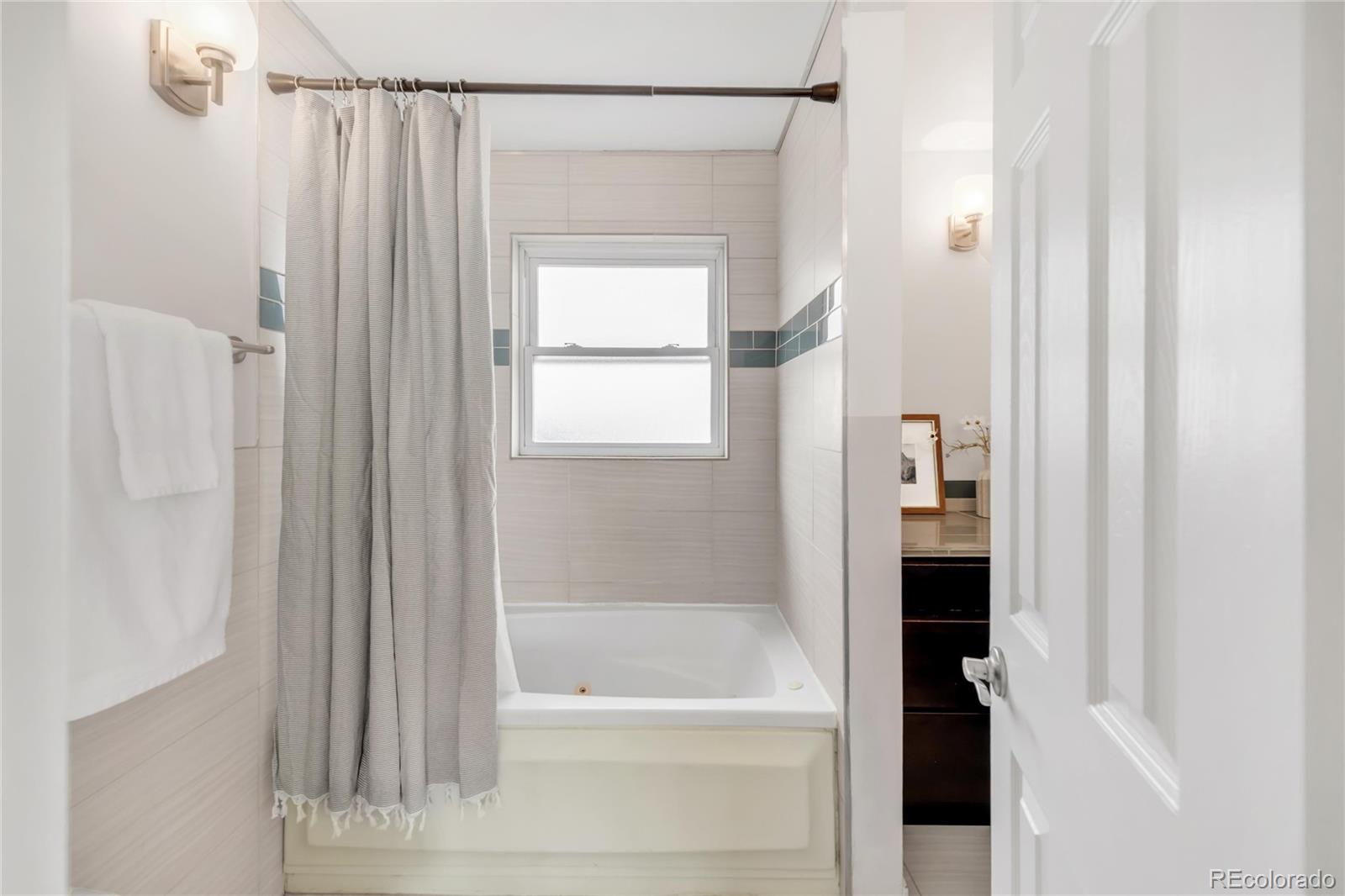 MLS Image #25 for 2545 s tennyson way,denver, Colorado