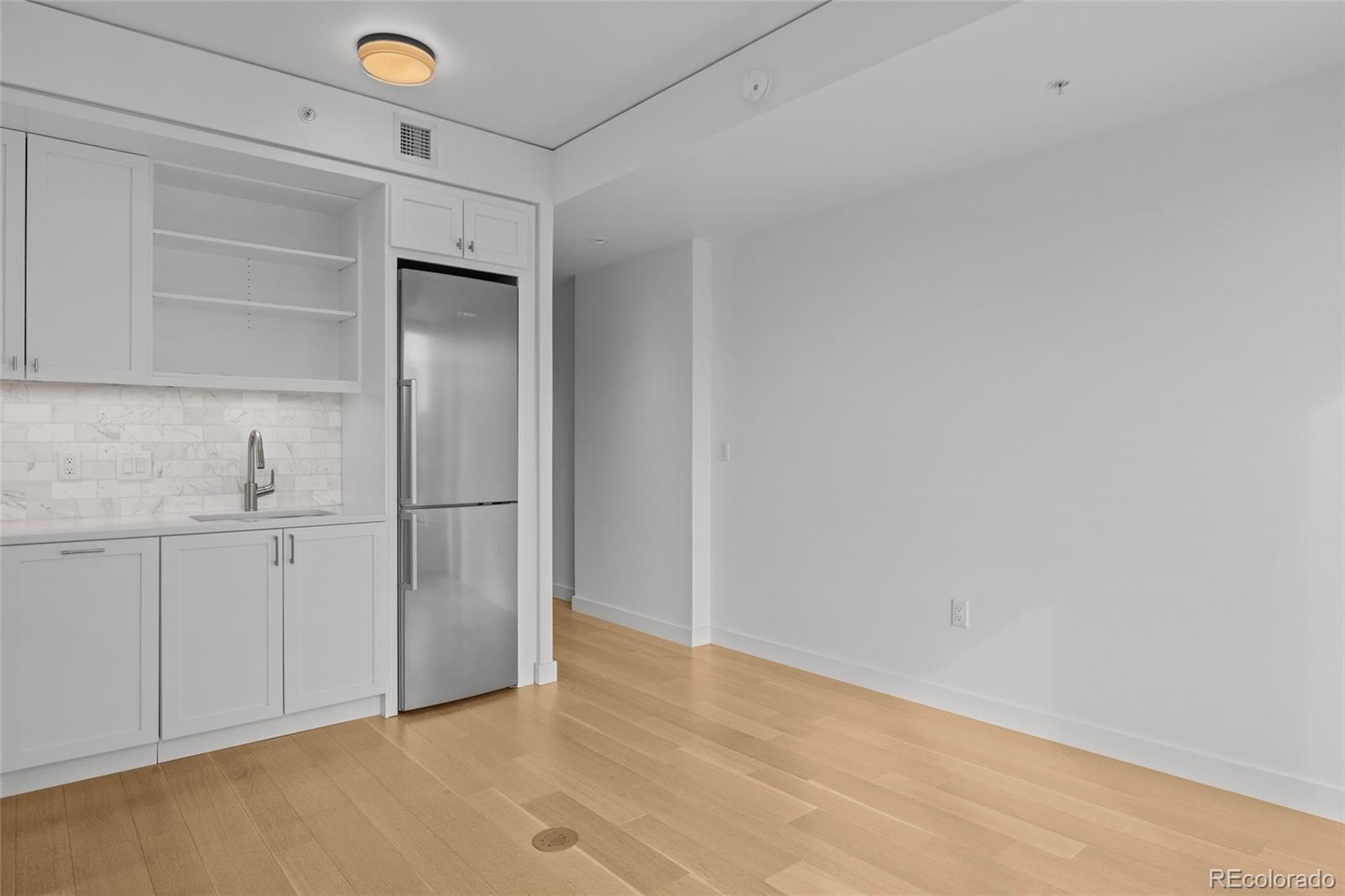 MLS Image #12 for 1750  wewatta street 1426,denver, Colorado