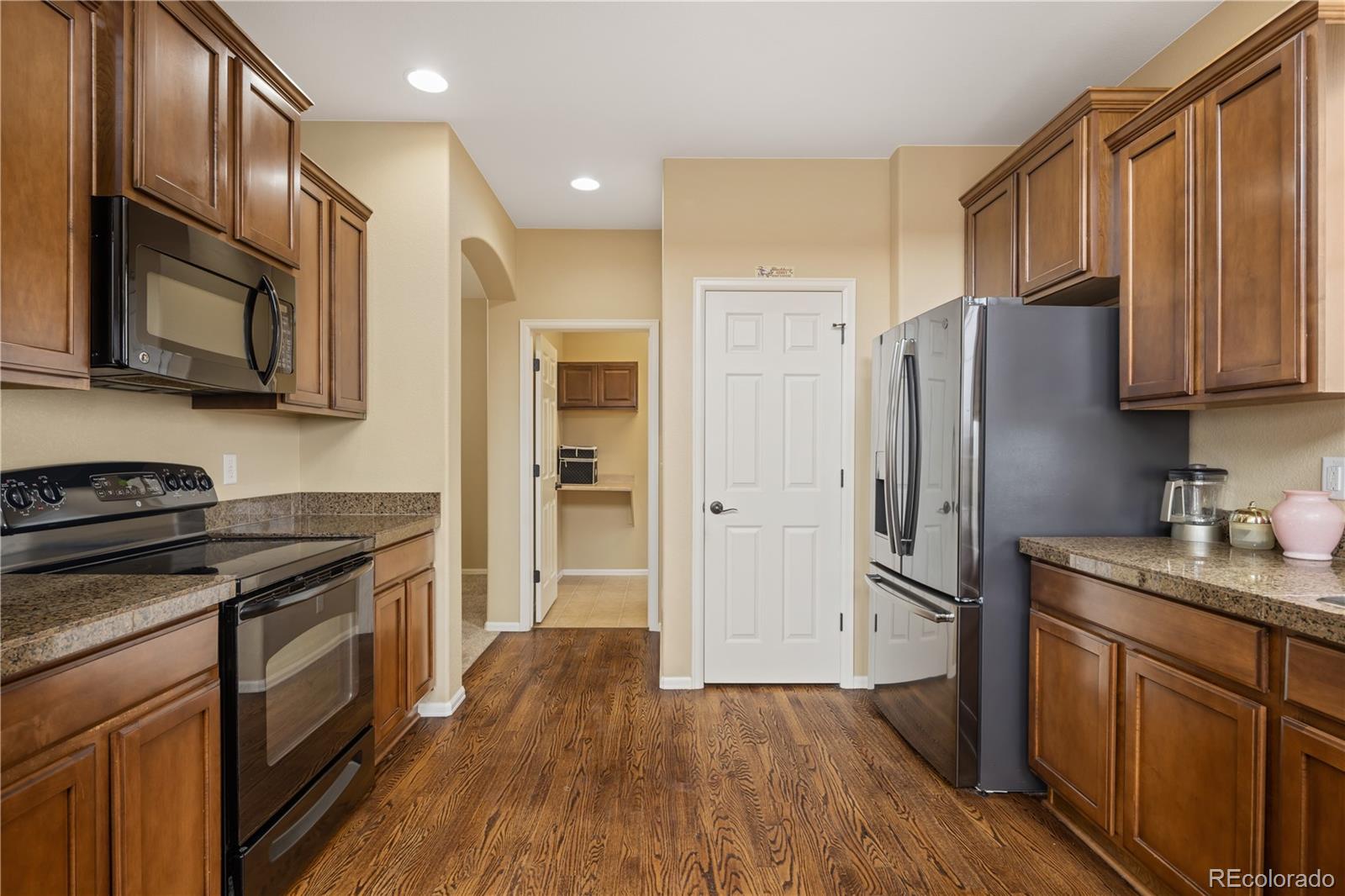 MLS Image #6 for 5366 s fultondale way,aurora, Colorado