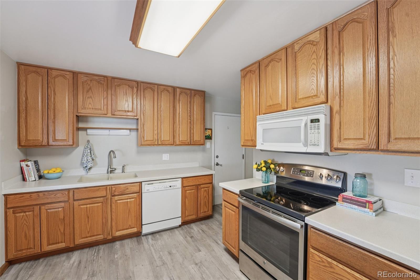 MLS Image #10 for 3901 w greenwood place,denver, Colorado