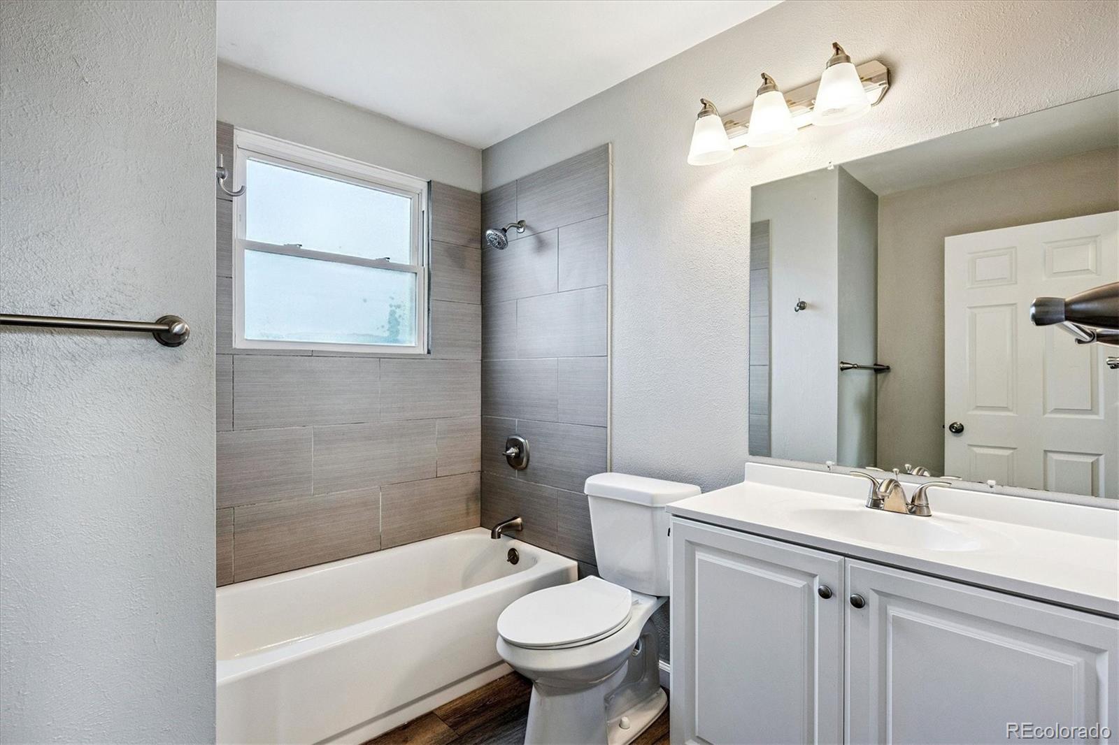 MLS Image #21 for 15067  andrews drive,denver, Colorado