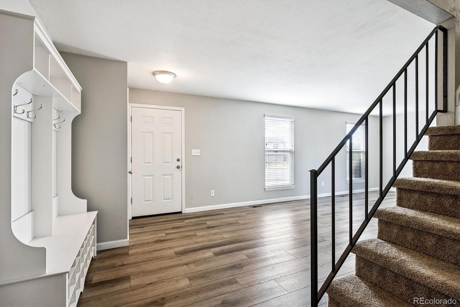 MLS Image #4 for 15067  andrews drive,denver, Colorado