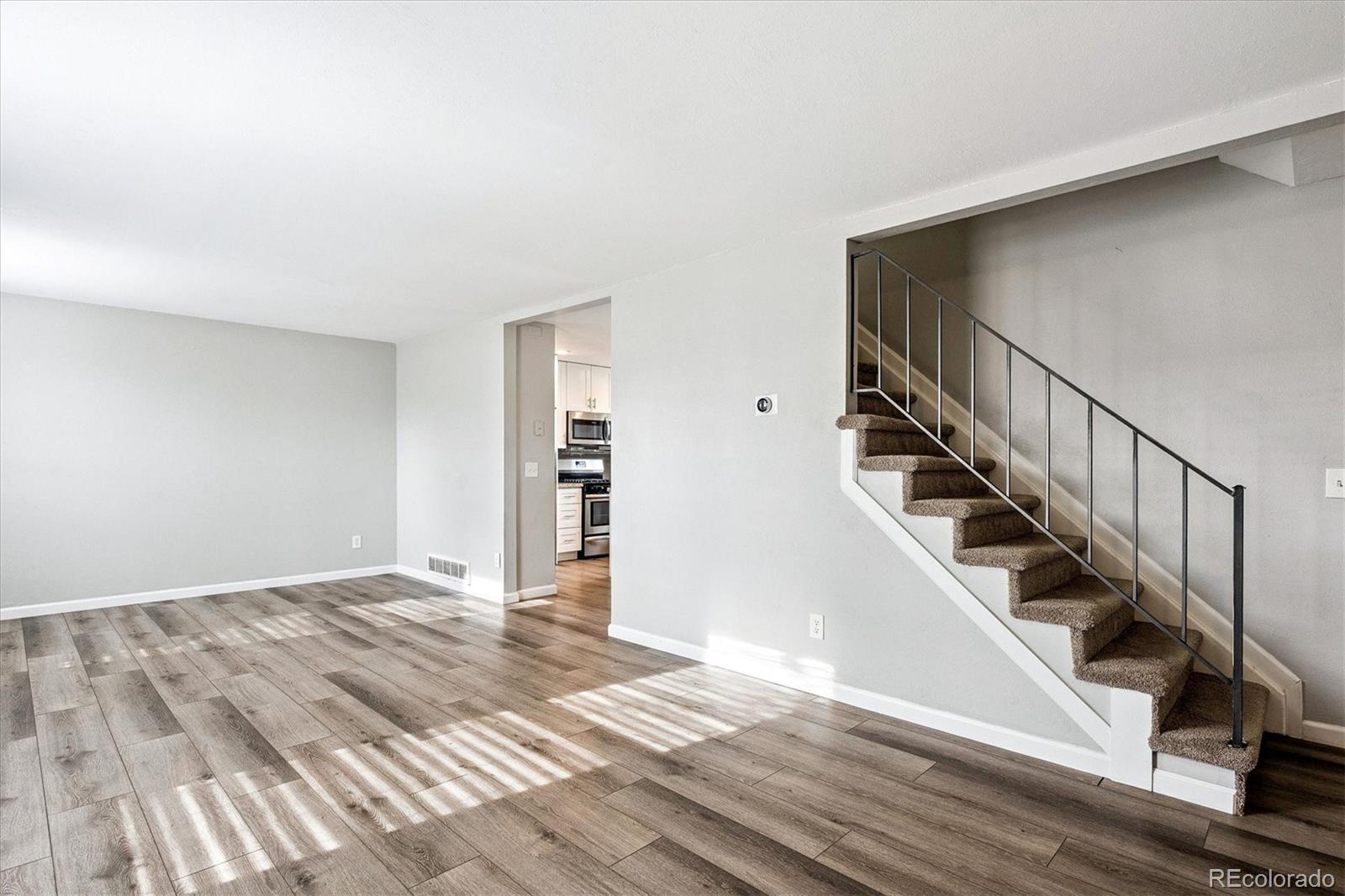 MLS Image #5 for 15067  andrews drive,denver, Colorado