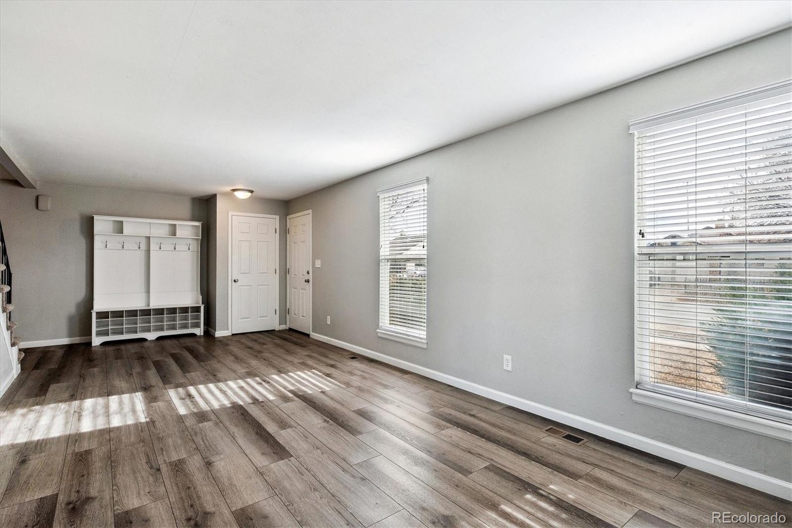 MLS Image #6 for 15067  andrews drive,denver, Colorado