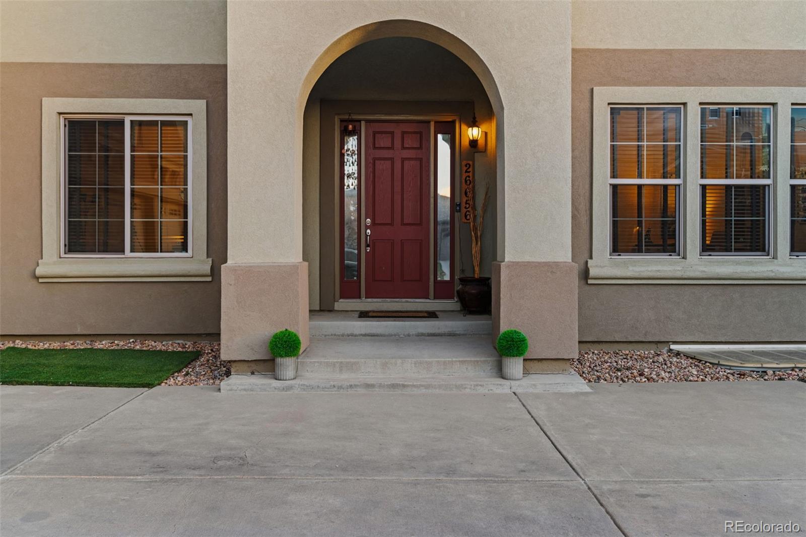 MLS Image #2 for 26656 e peakview drive,aurora, Colorado