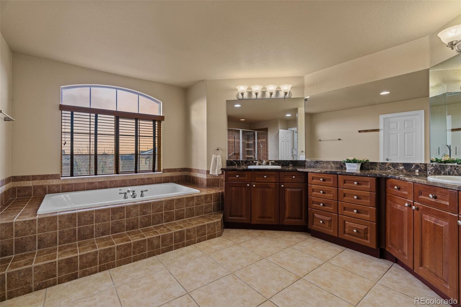 MLS Image #24 for 26656 e peakview drive,aurora, Colorado