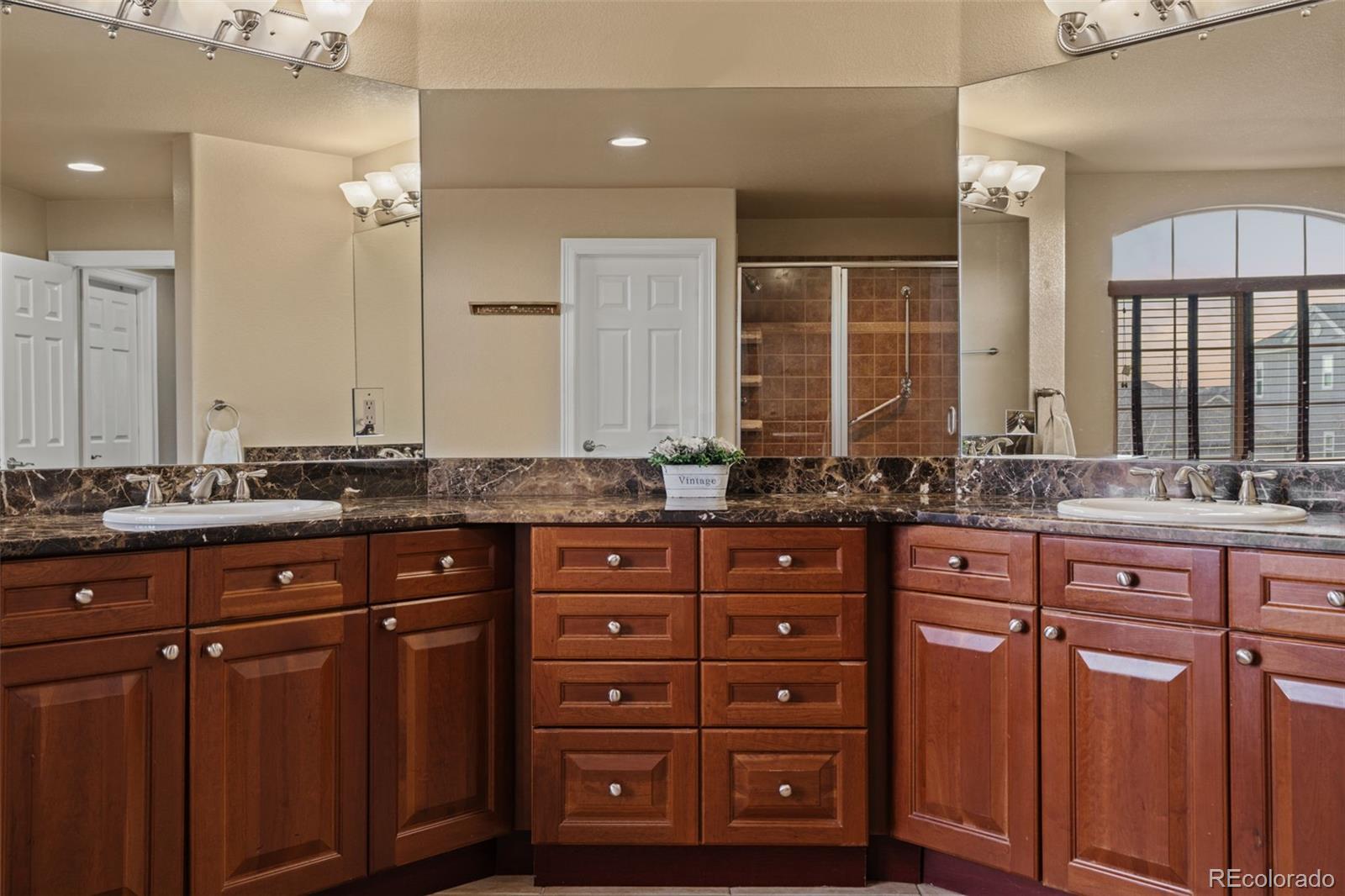 MLS Image #26 for 26656 e peakview drive,aurora, Colorado