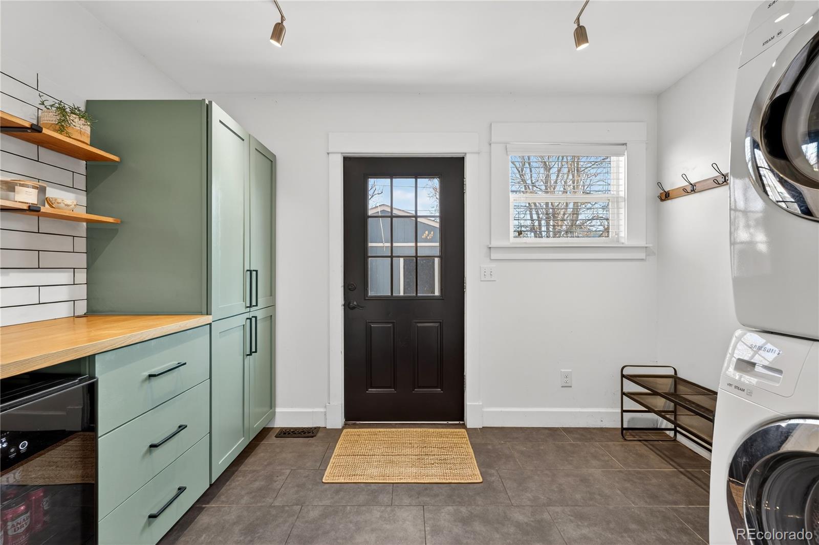 MLS Image #16 for 426 s lincoln street,denver, Colorado