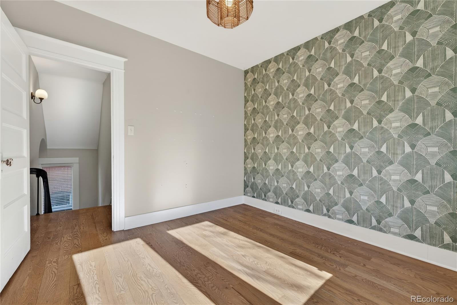 MLS Image #24 for 426 s lincoln street,denver, Colorado