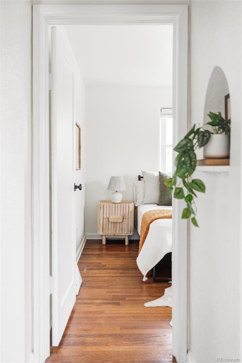 MLS Image #12 for 394 s perry street,denver, Colorado