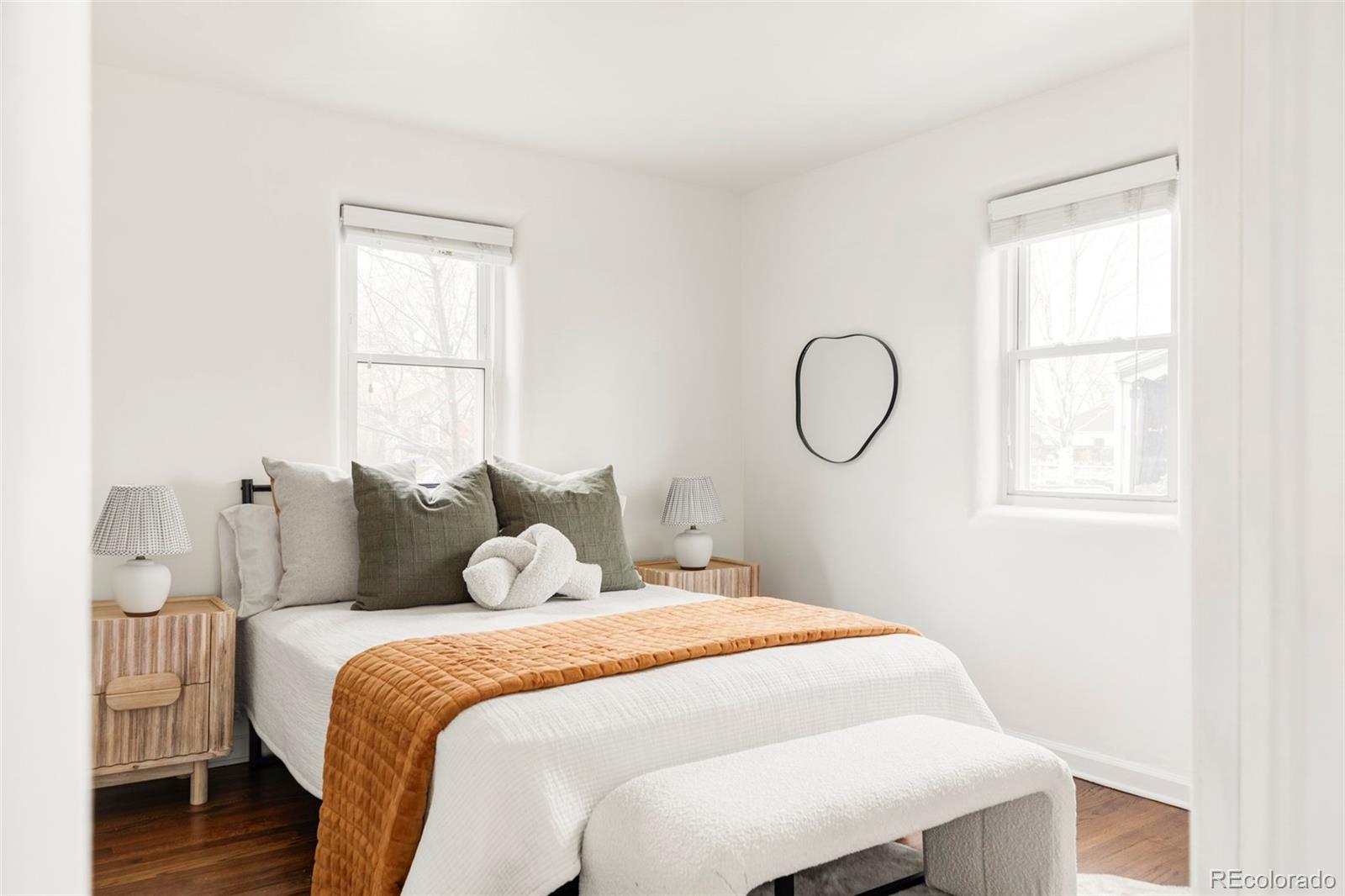 MLS Image #13 for 394 s perry street,denver, Colorado