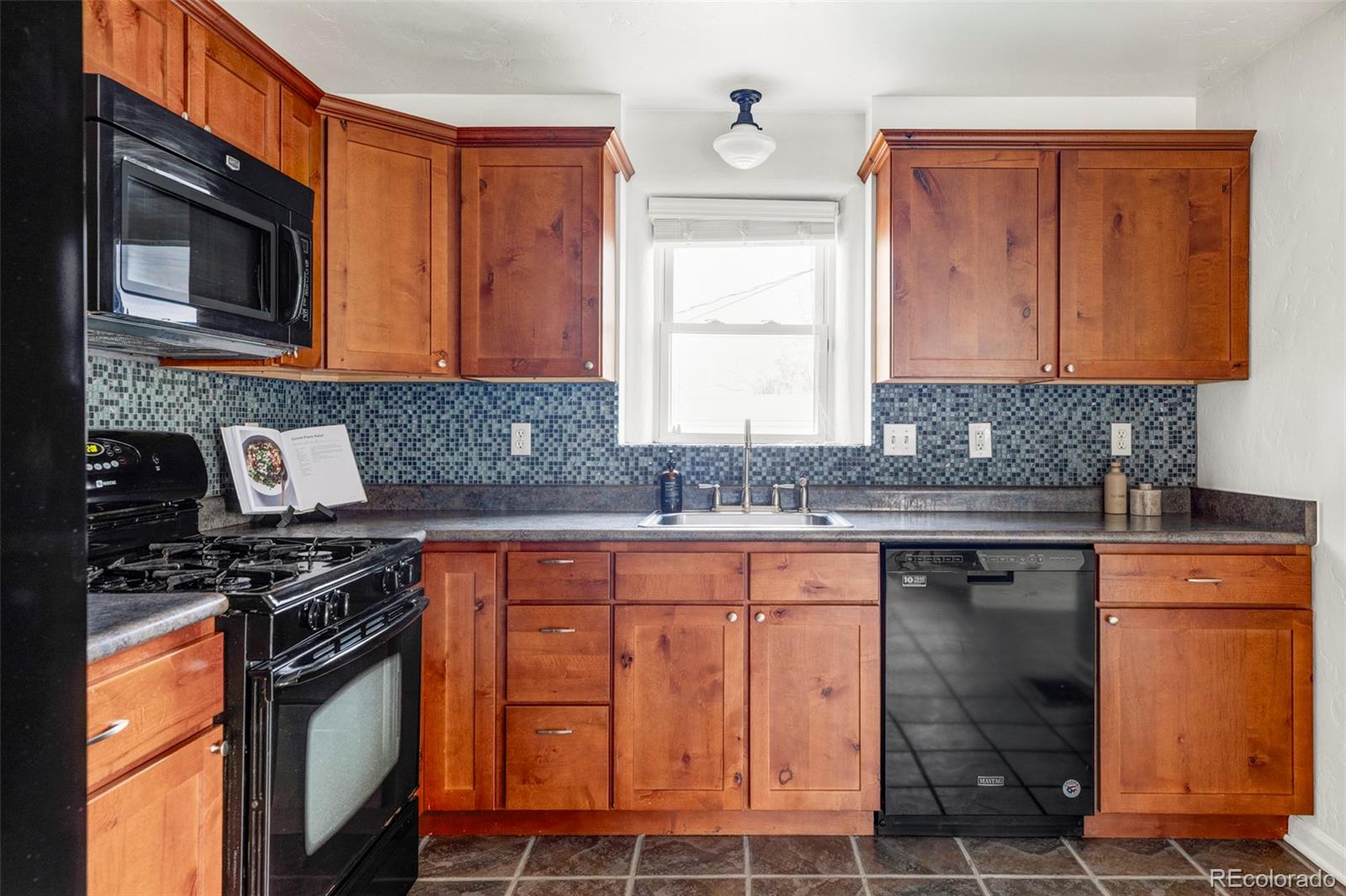 MLS Image #8 for 394 s perry street,denver, Colorado