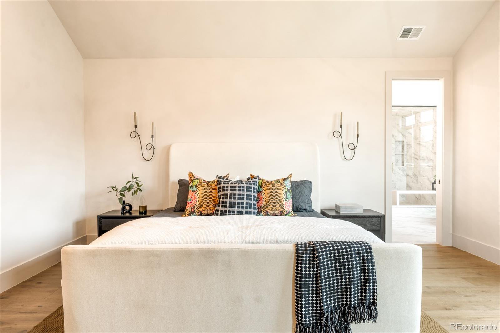 MLS Image #21 for 404  kearney street,denver, Colorado