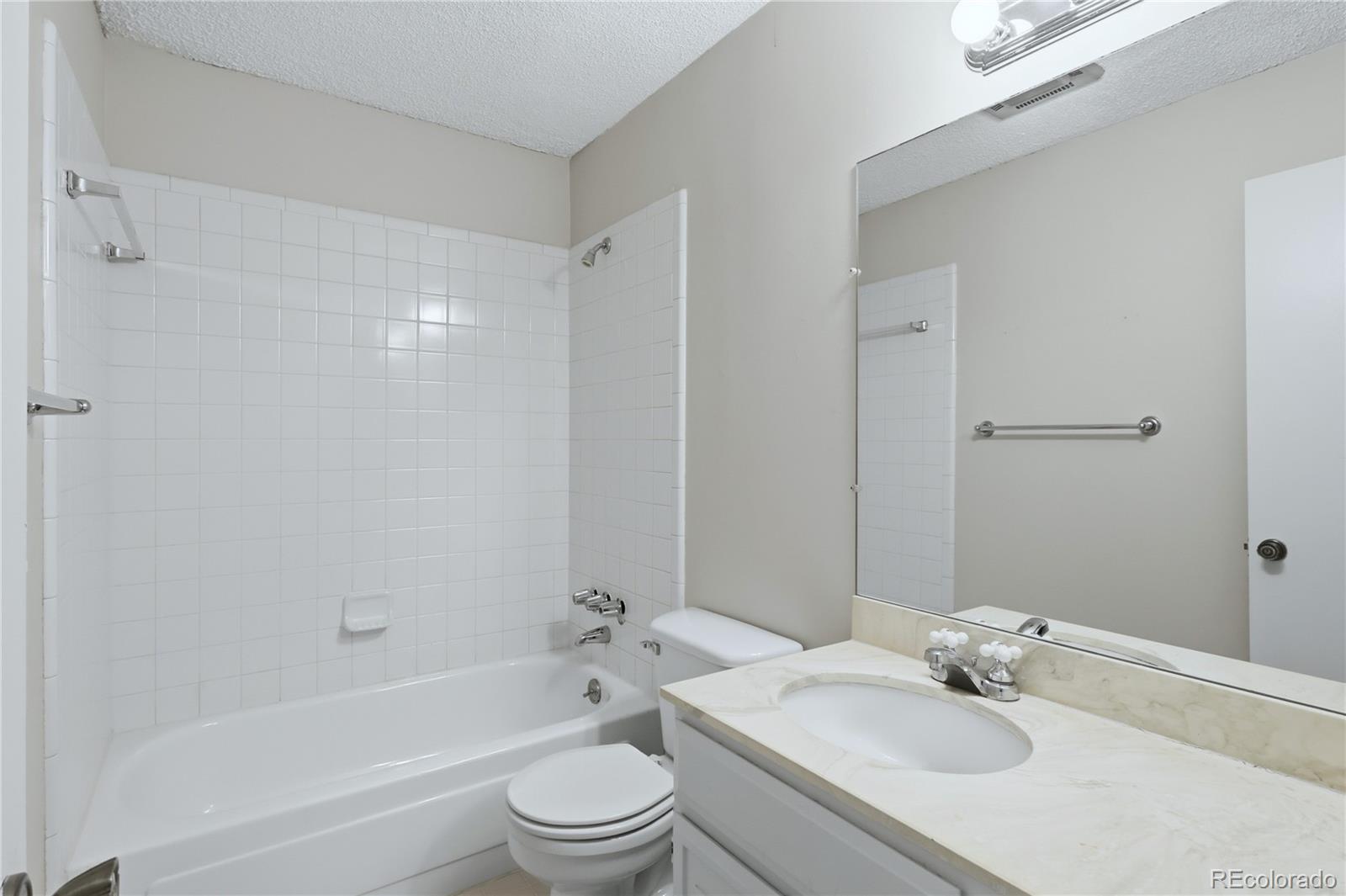 MLS Image #9 for 7110 s gaylord street j-2,centennial, Colorado