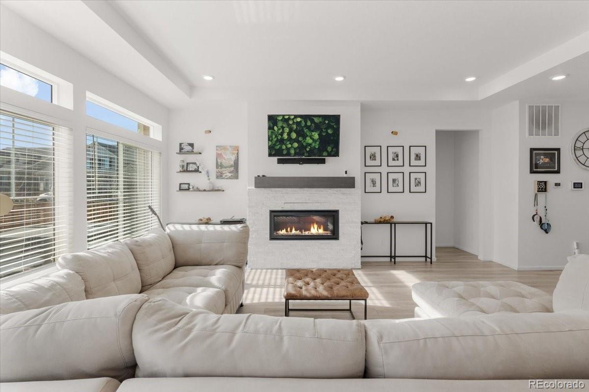 MLS Image #3 for 26268 e 3rd avenue,aurora, Colorado