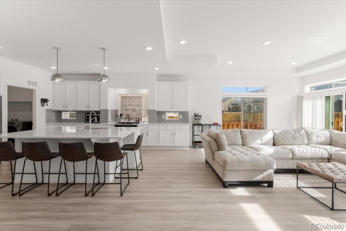 MLS Image #5 for 26268 e 3rd avenue,aurora, Colorado
