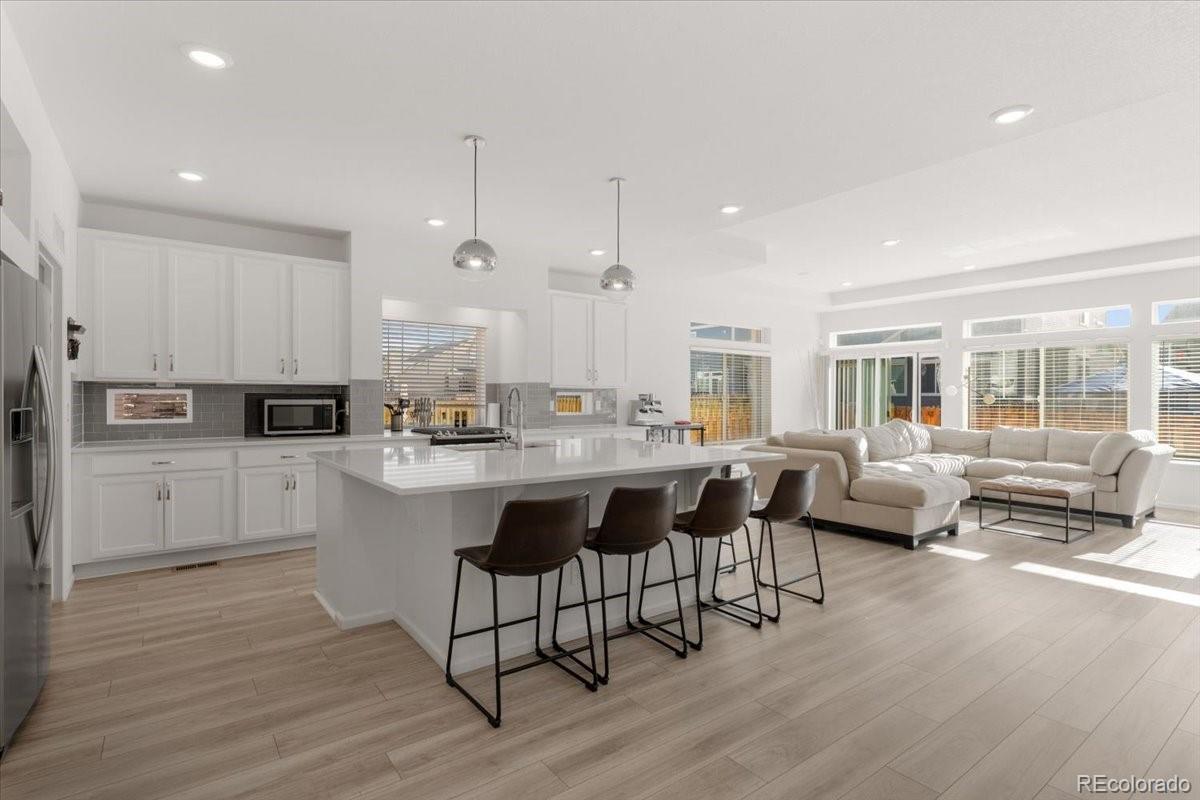 MLS Image #6 for 26268 e 3rd avenue,aurora, Colorado