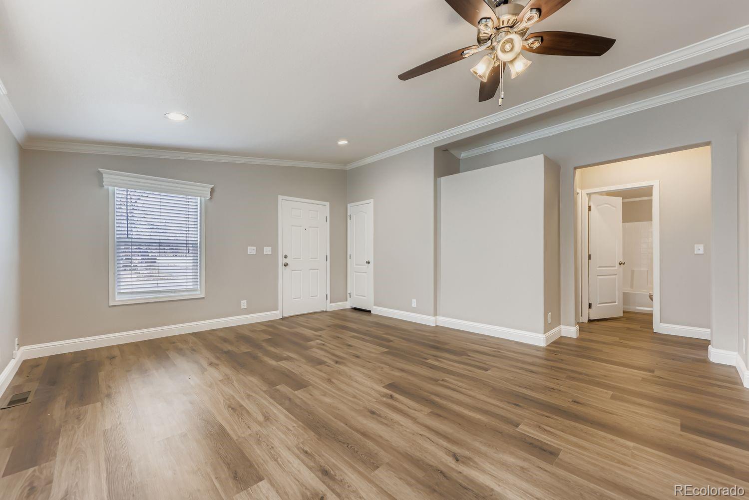 MLS Image #11 for 8048 n jasmine street,dupont, Colorado
