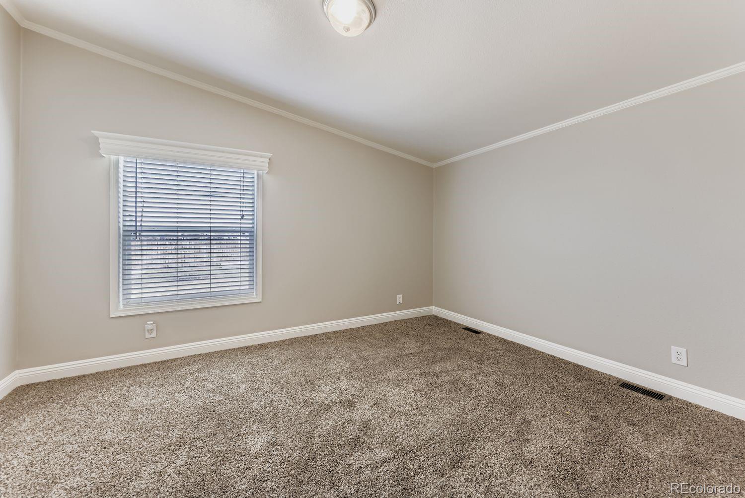 MLS Image #19 for 8048 n jasmine street,dupont, Colorado
