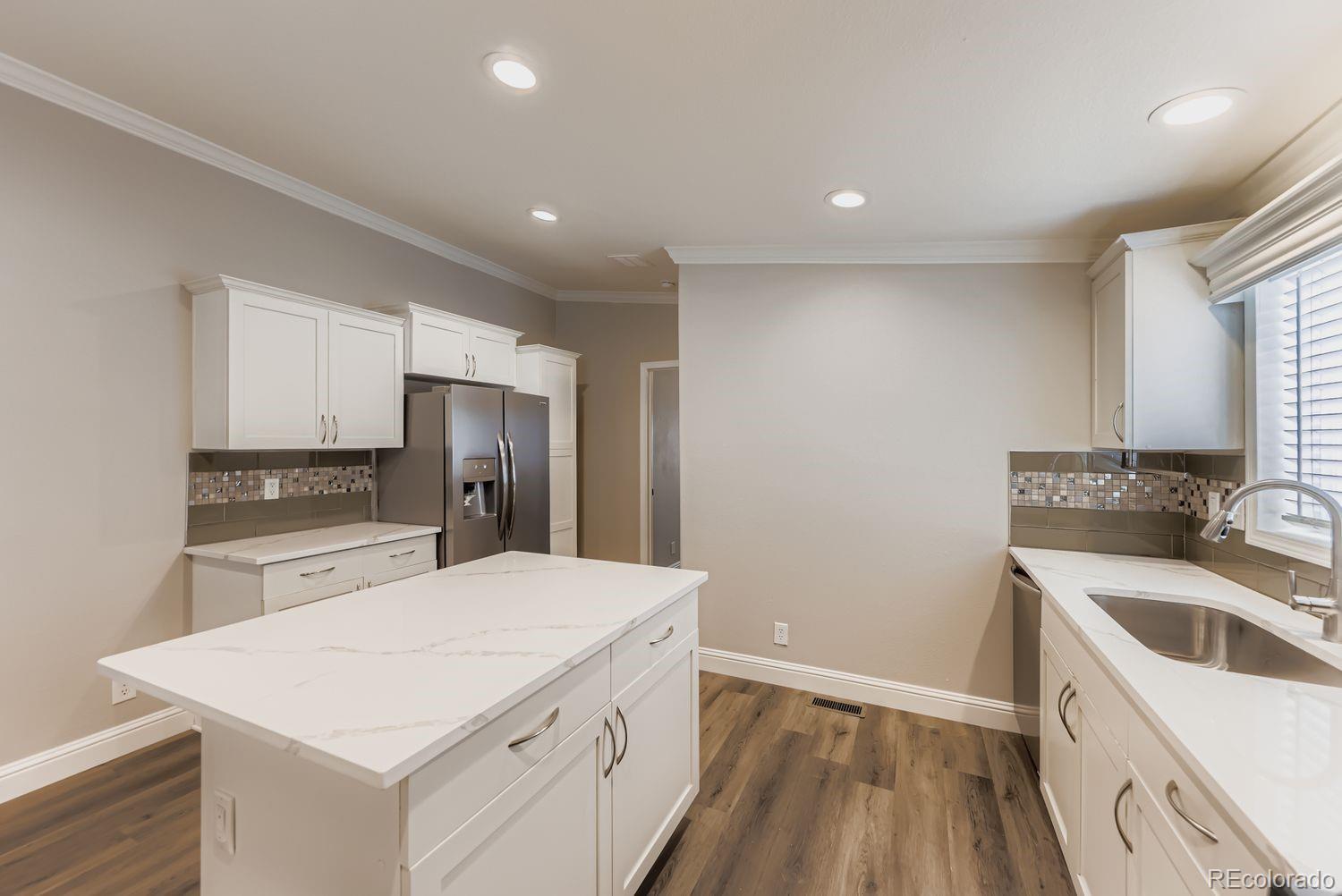 MLS Image #5 for 8048 n jasmine street,dupont, Colorado