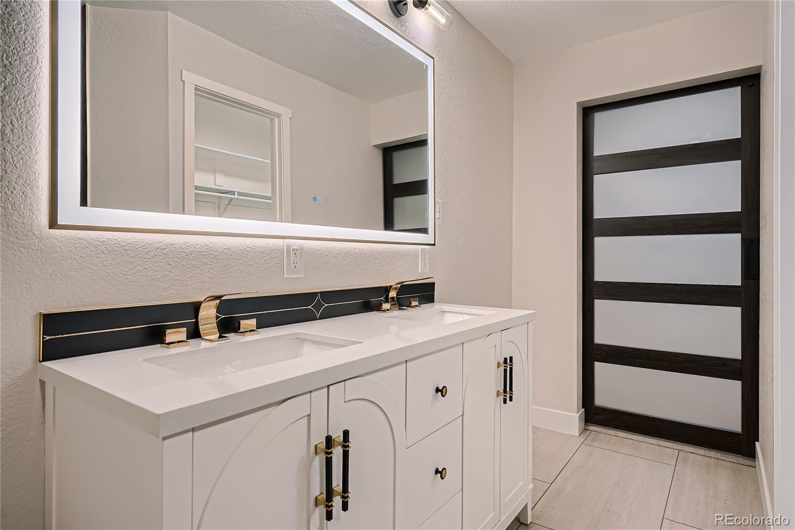 MLS Image #13 for 3520  dahlia street,denver, Colorado