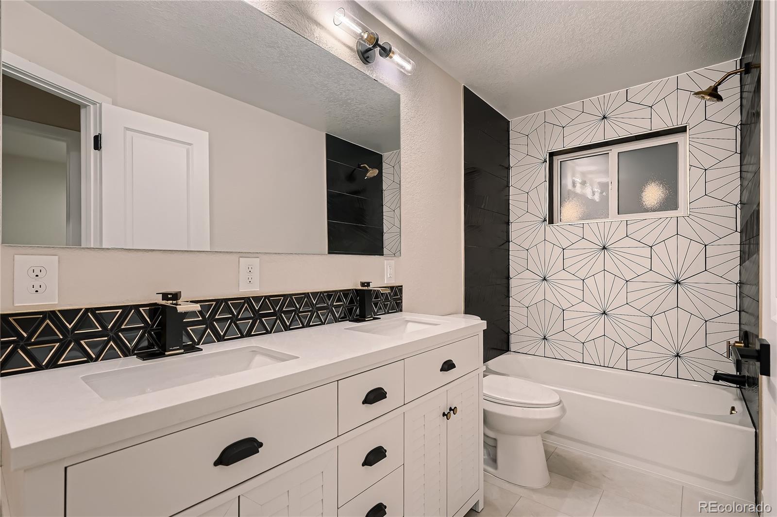 MLS Image #18 for 3520  dahlia street,denver, Colorado
