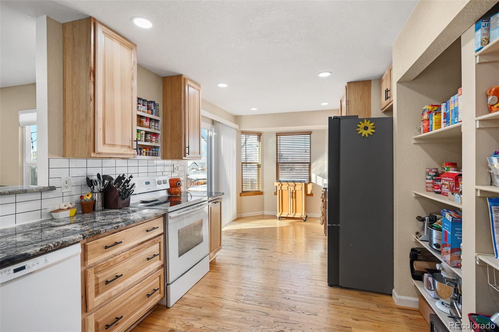 MLS Image #4 for 303  linden street,frederick, Colorado