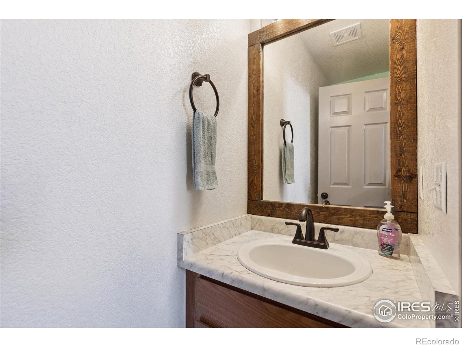 MLS Image #12 for 553 w 114th way,northglenn, Colorado