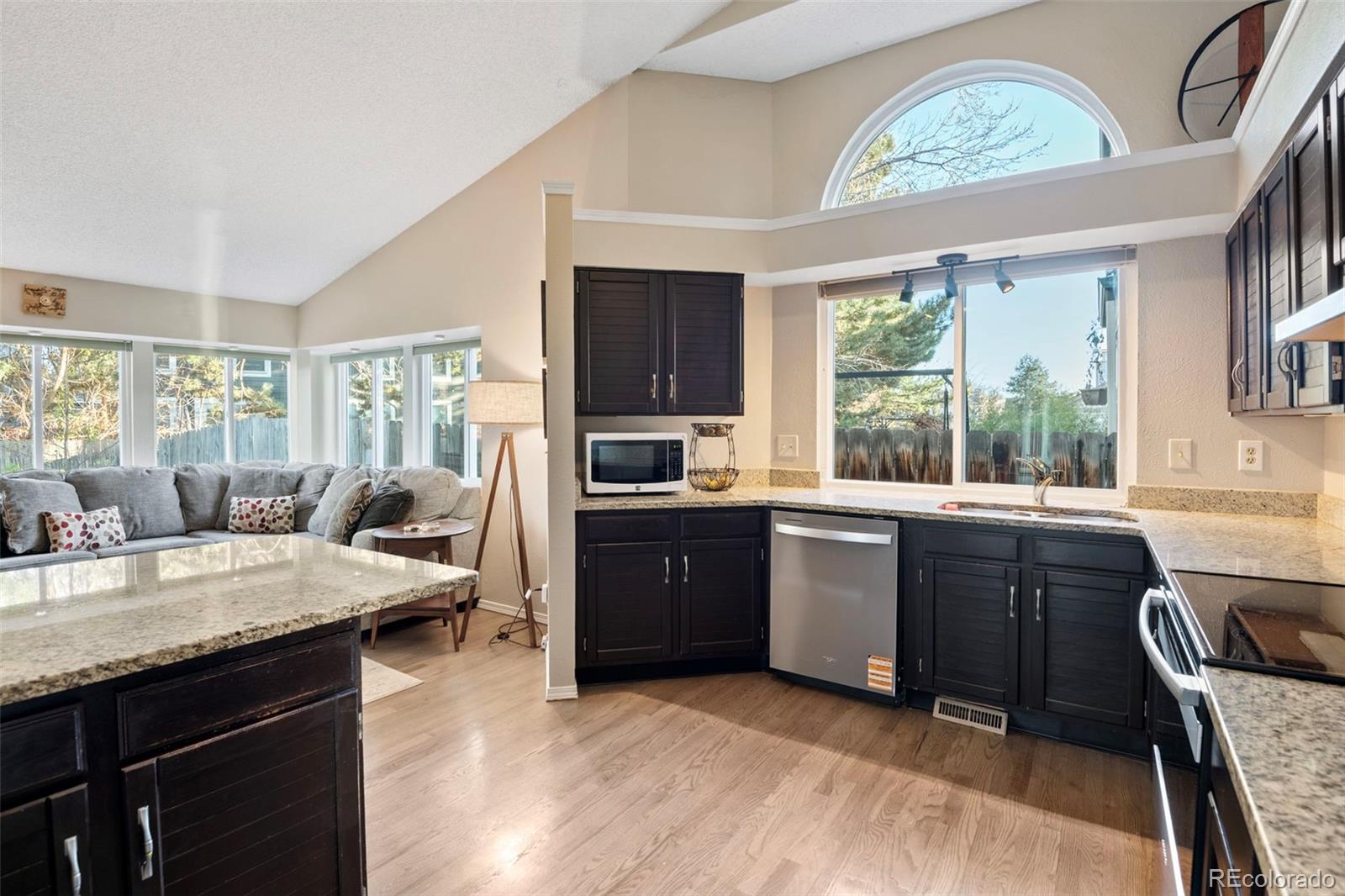 MLS Image #8 for 8482  oak street,arvada, Colorado