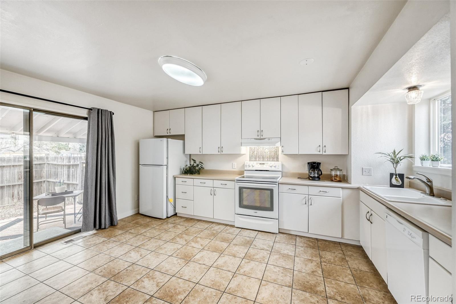 MLS Image #5 for 1601  longbow court,lafayette, Colorado