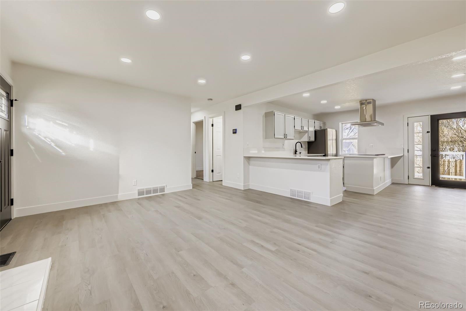MLS Image #5 for 8566  cody court,arvada, Colorado
