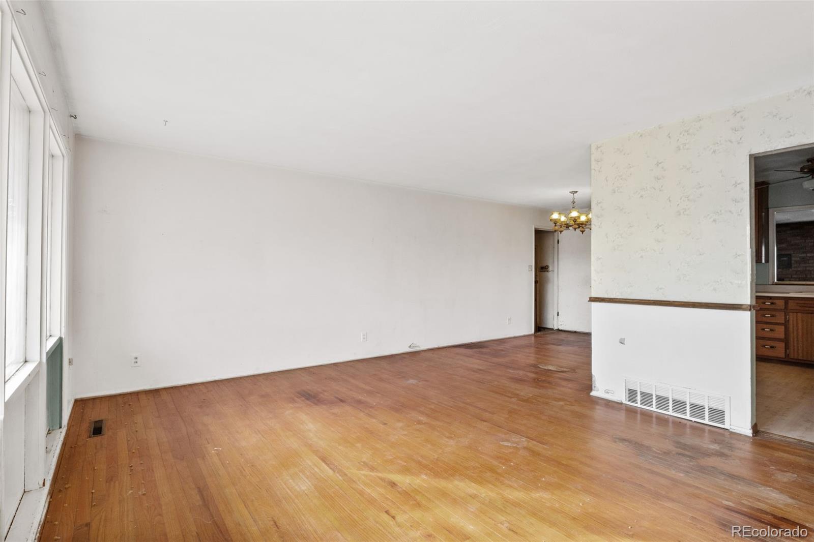 MLS Image #2 for 1522  kingsley drive,colorado springs, Colorado