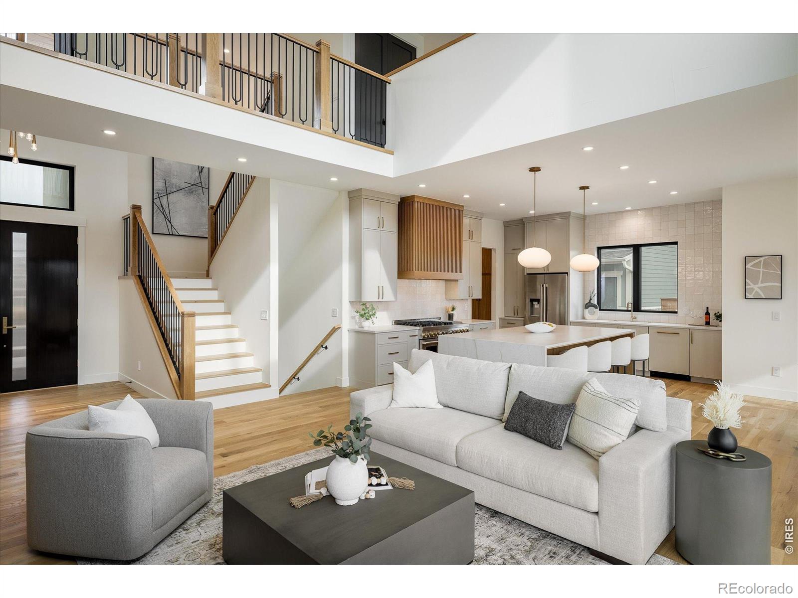 MLS Image #14 for 848  trail ridge drive,louisville, Colorado