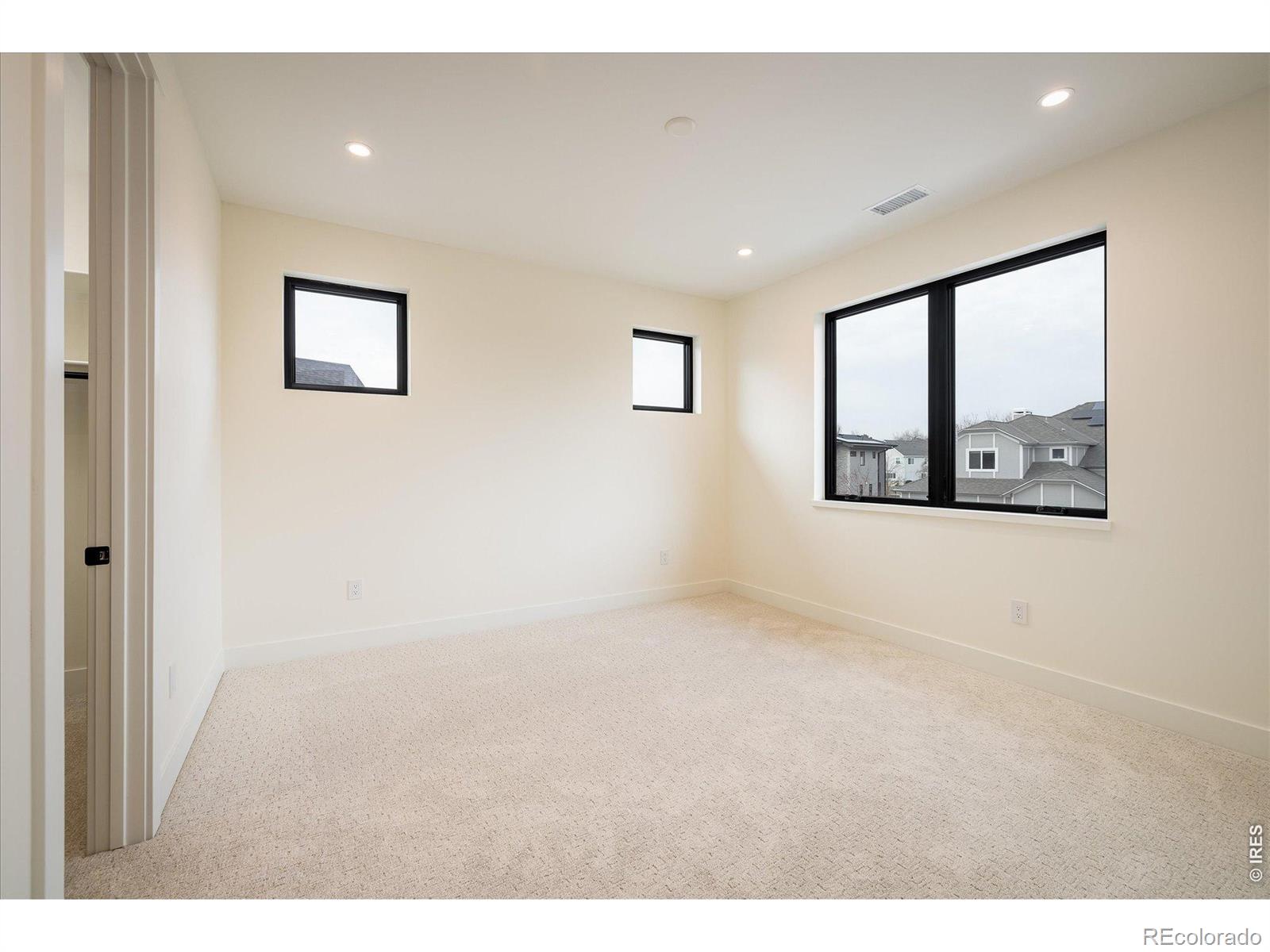 MLS Image #38 for 848  trail ridge drive,louisville, Colorado
