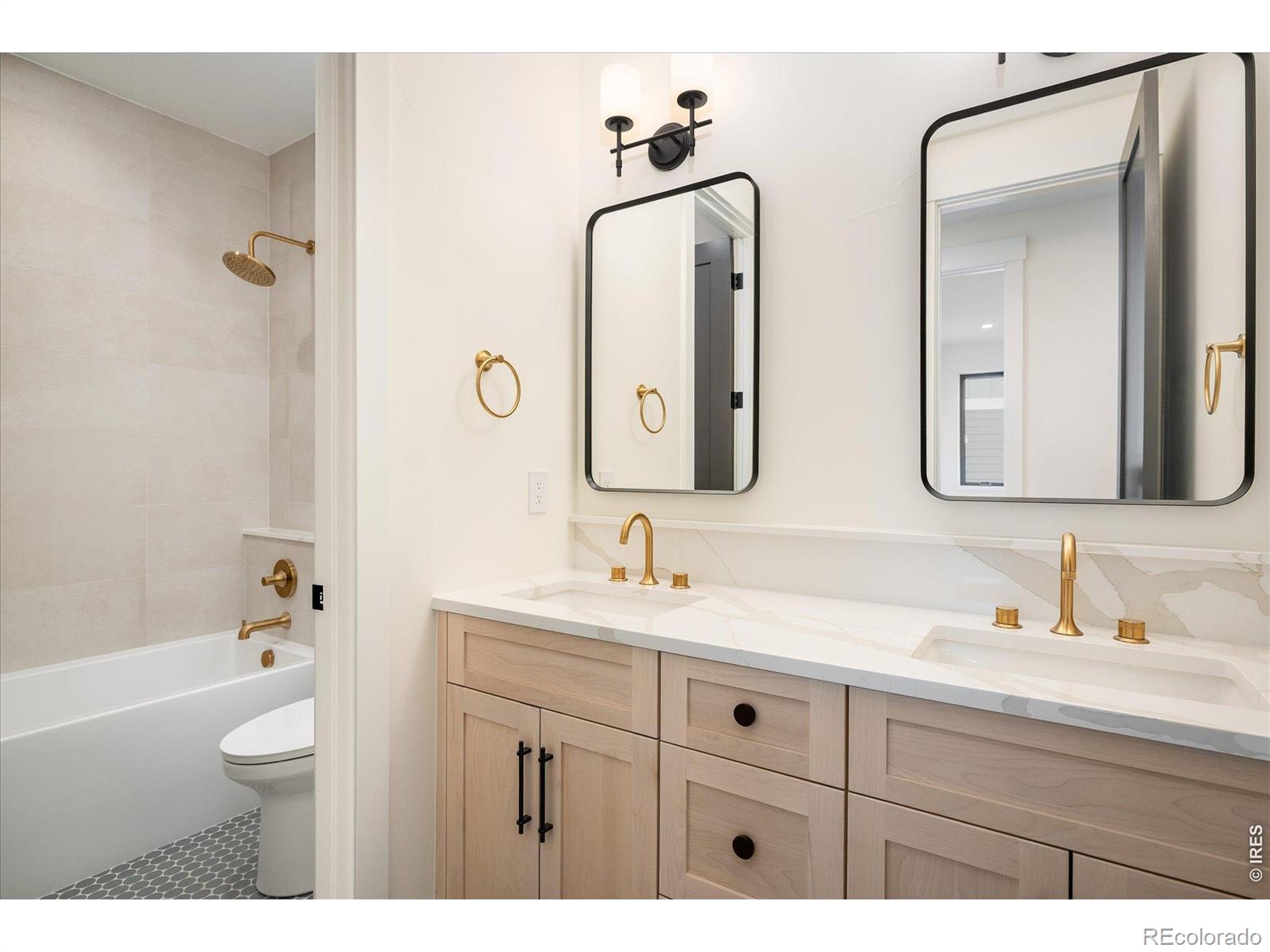 MLS Image #39 for 848  trail ridge drive,louisville, Colorado
