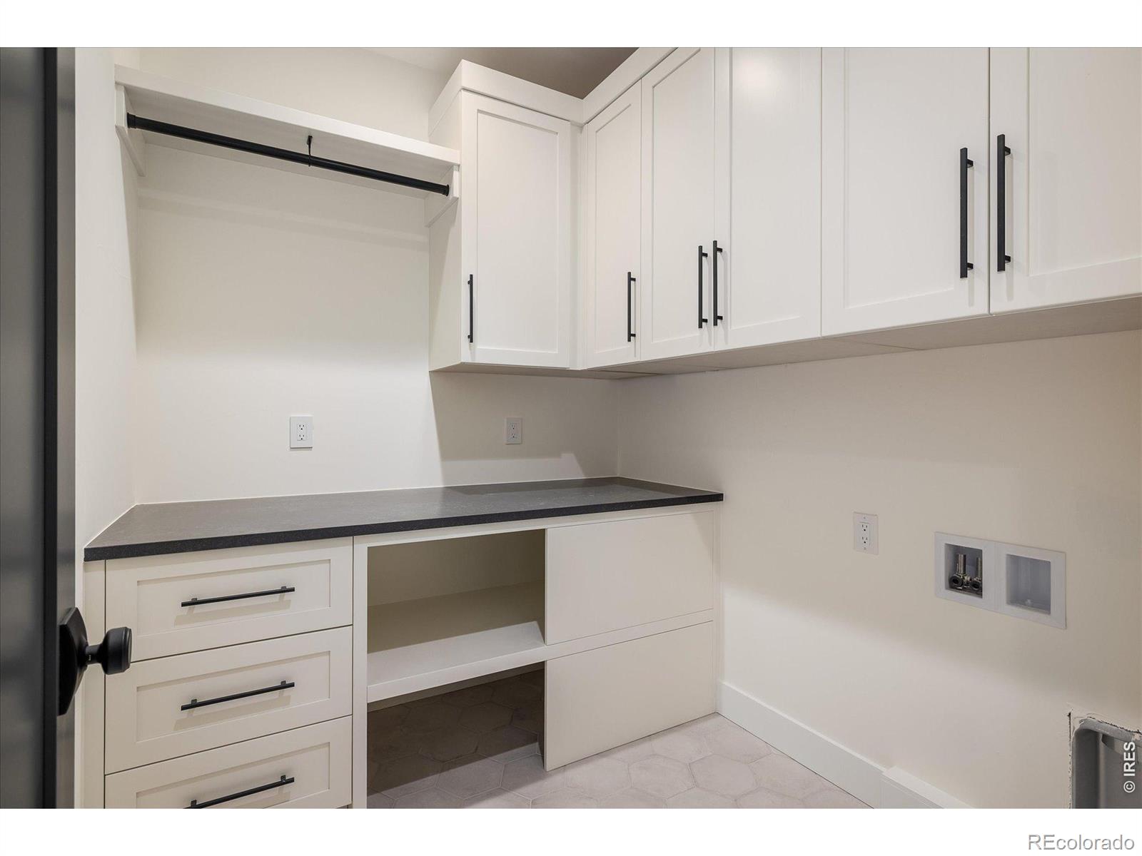 MLS Image #40 for 848  trail ridge drive,louisville, Colorado