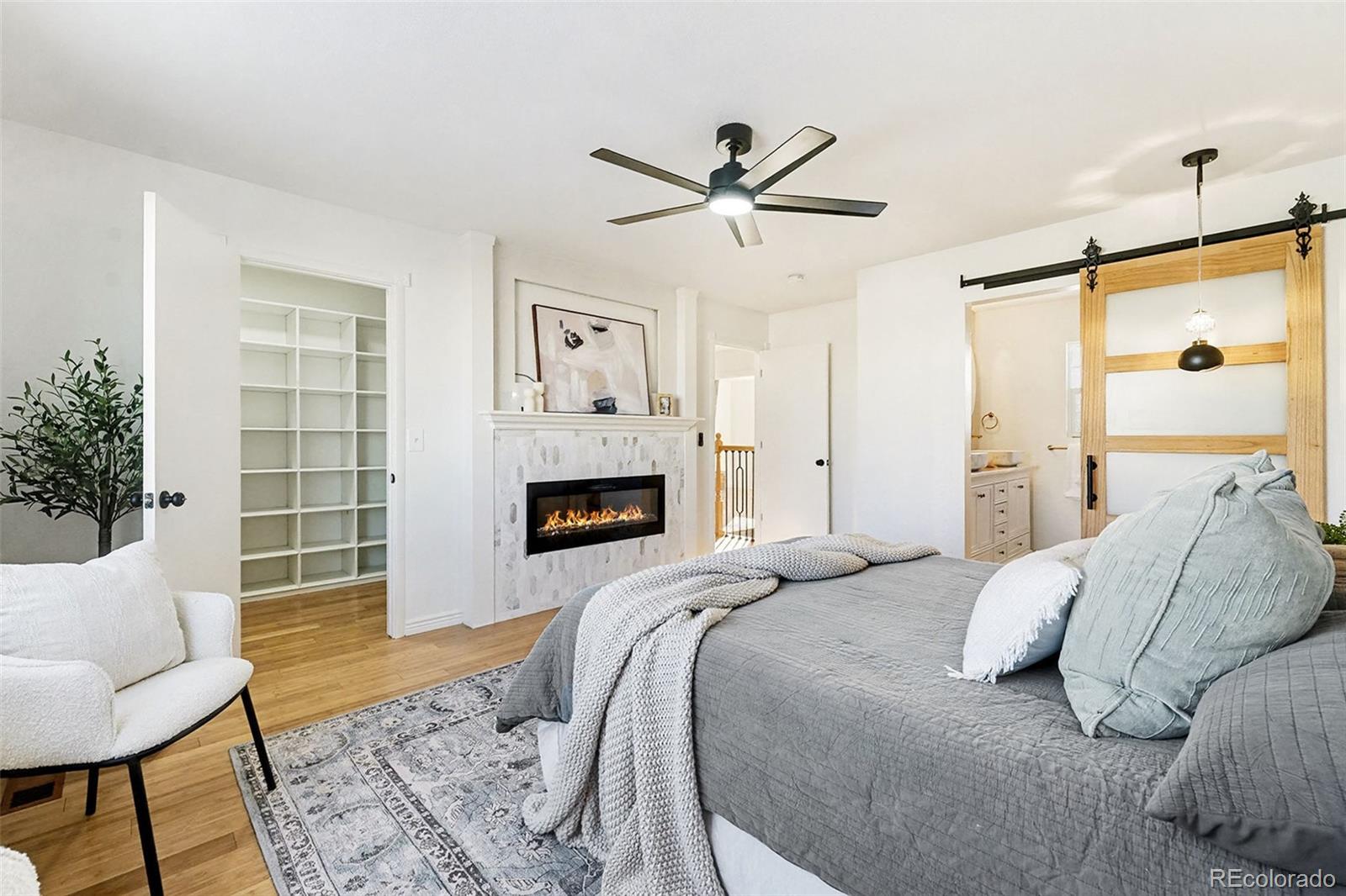 MLS Image #12 for 3900 n jebel street,denver, Colorado
