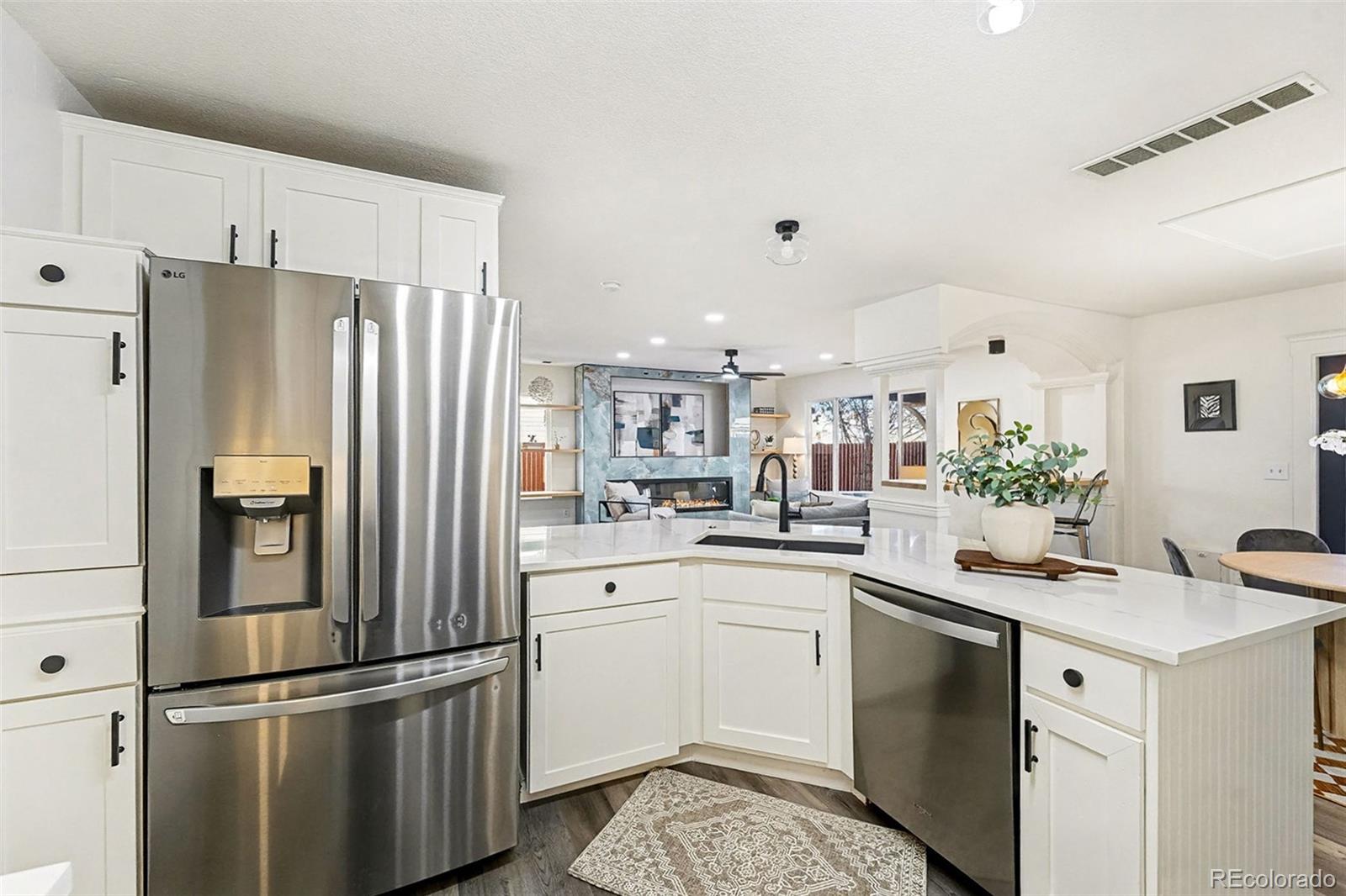 MLS Image #8 for 3900 n jebel street,denver, Colorado