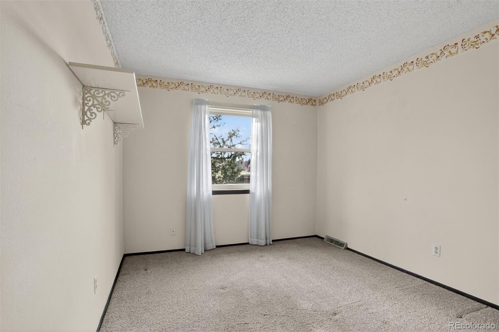 MLS Image #17 for 7933 s trenton street,centennial, Colorado