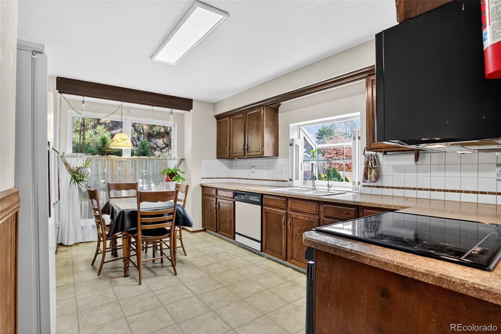 MLS Image #8 for 7933 s trenton street,centennial, Colorado