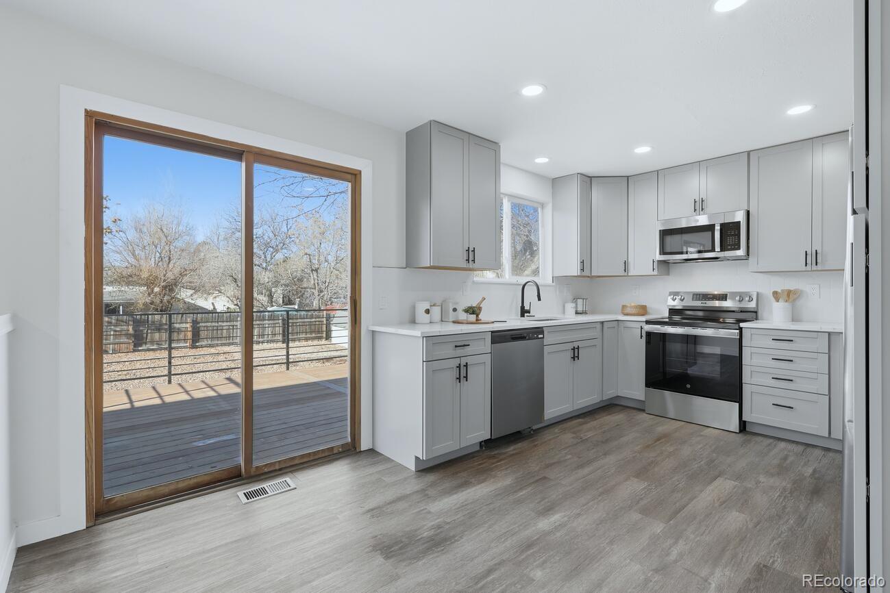 MLS Image #6 for 3173 s nucla street,aurora, Colorado