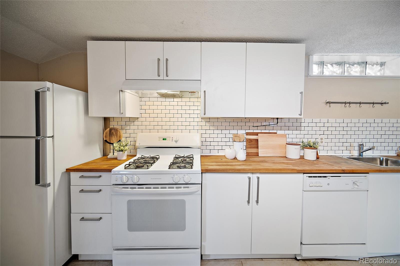 MLS Image #23 for 1133  farragut avenue,colorado springs, Colorado