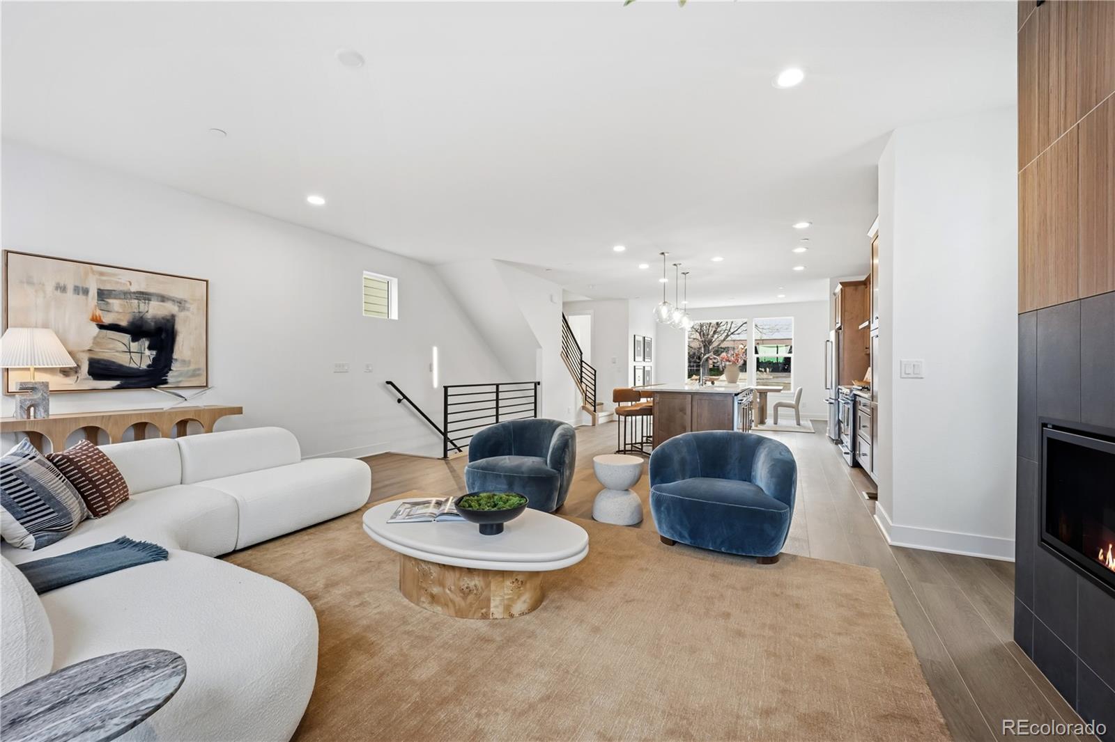 MLS Image #1 for 10916 e hinsdale circle,englewood, Colorado