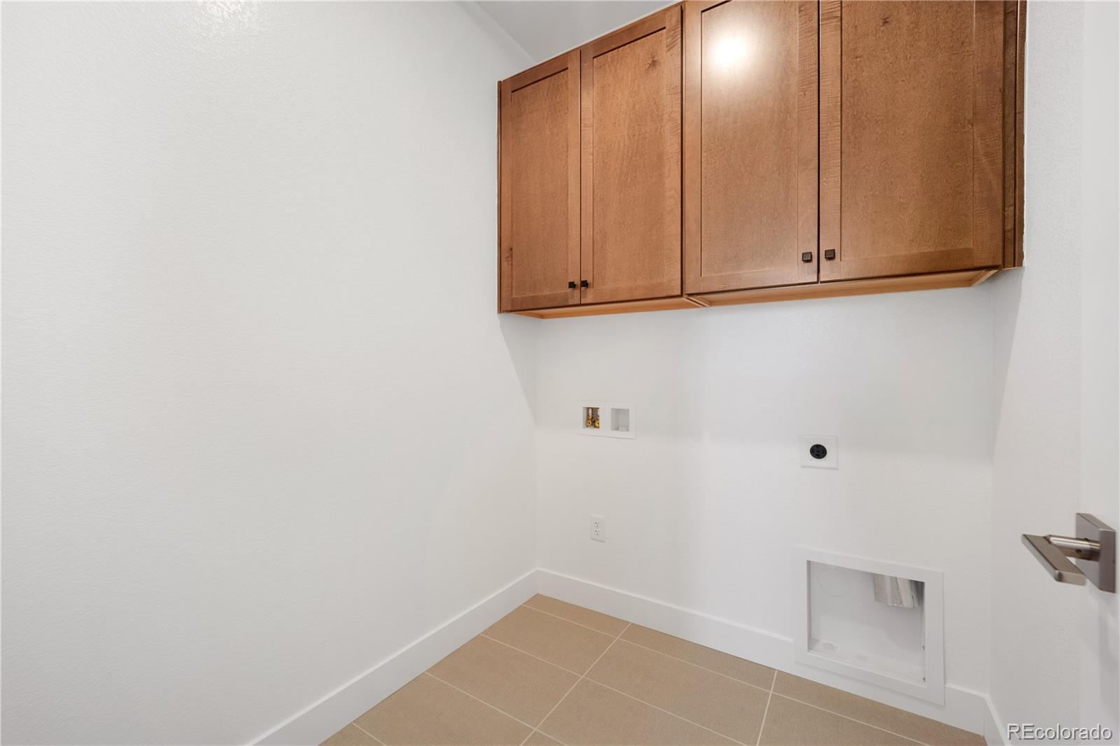 MLS Image #16 for 10916 e hinsdale circle,englewood, Colorado