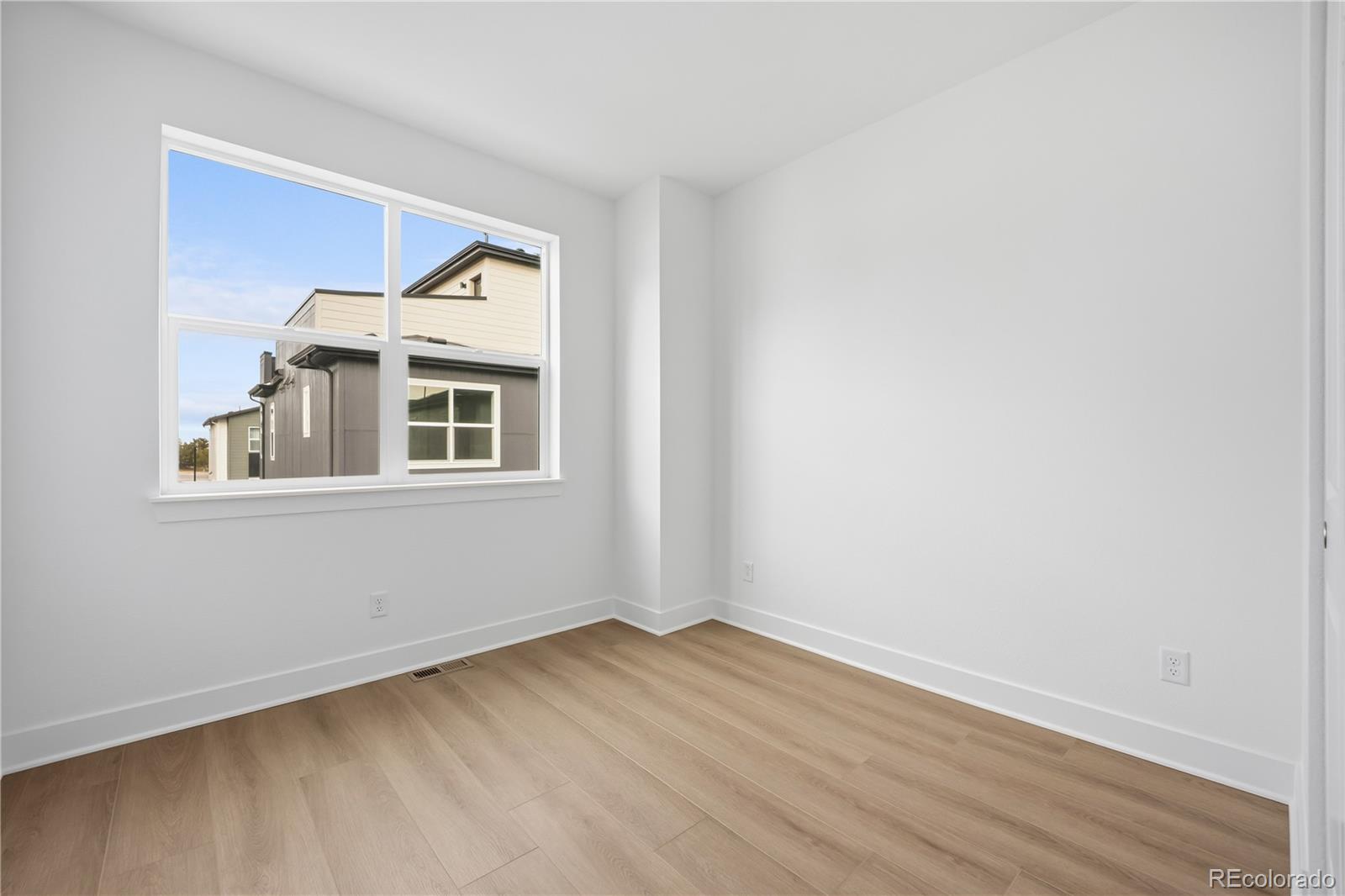 MLS Image #19 for 10916 e hinsdale circle,englewood, Colorado