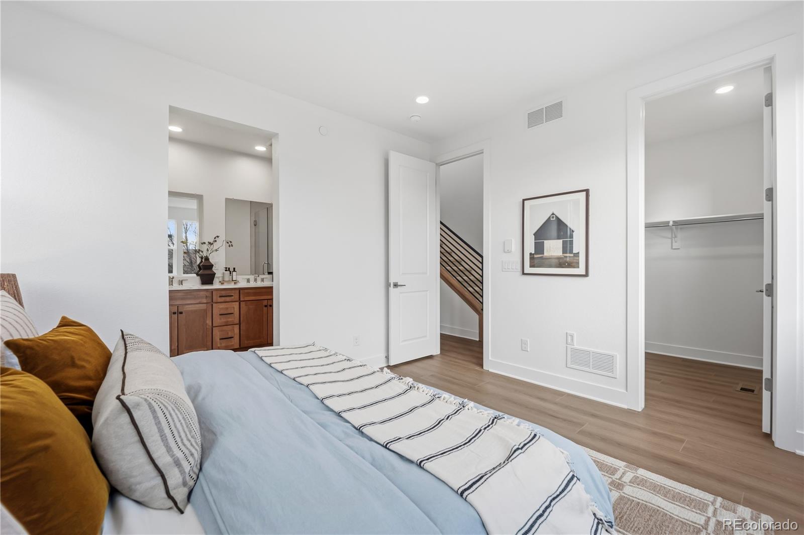 MLS Image #23 for 10916 e hinsdale circle,englewood, Colorado