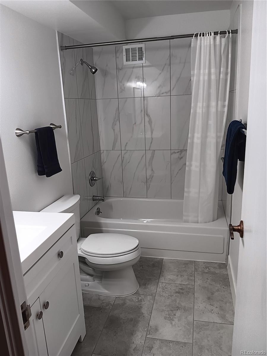 MLS Image #10 for 3465 s poplar street 304,denver, Colorado