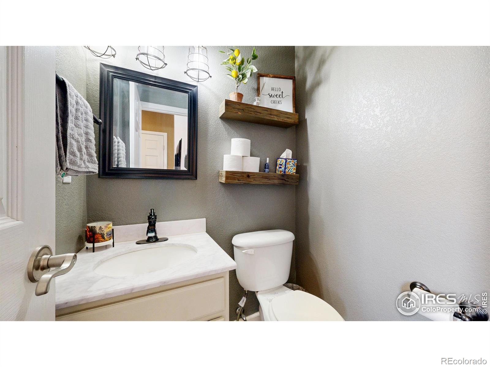 MLS Image #11 for 12951  syracuse street,thornton, Colorado